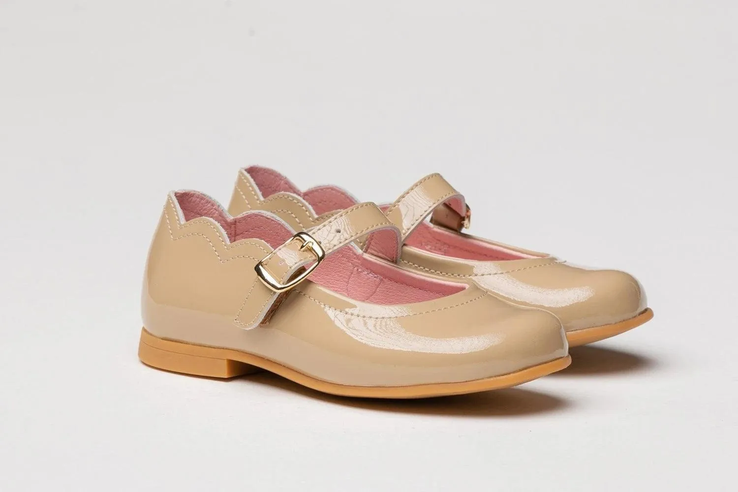 Angelitos - Girls Patent Leather Scallop Edge Shoes CAMEL