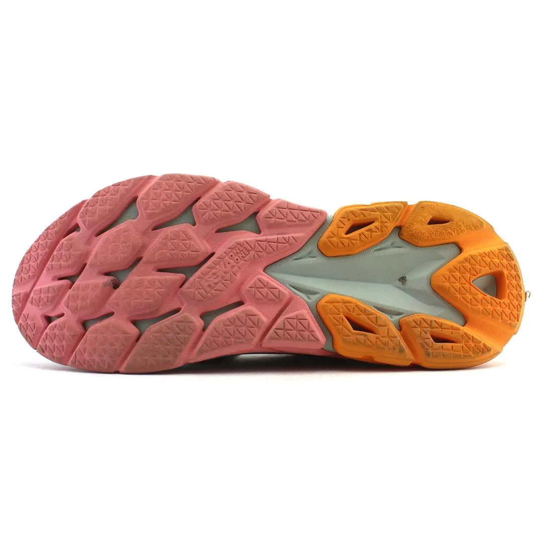 HOKA ONE ONE  CLIFTON EDGE
